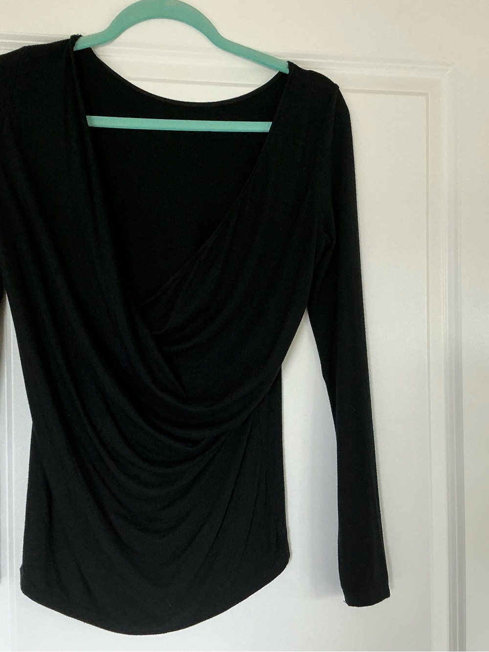 Fabletics low back Long-Sleeve Top
